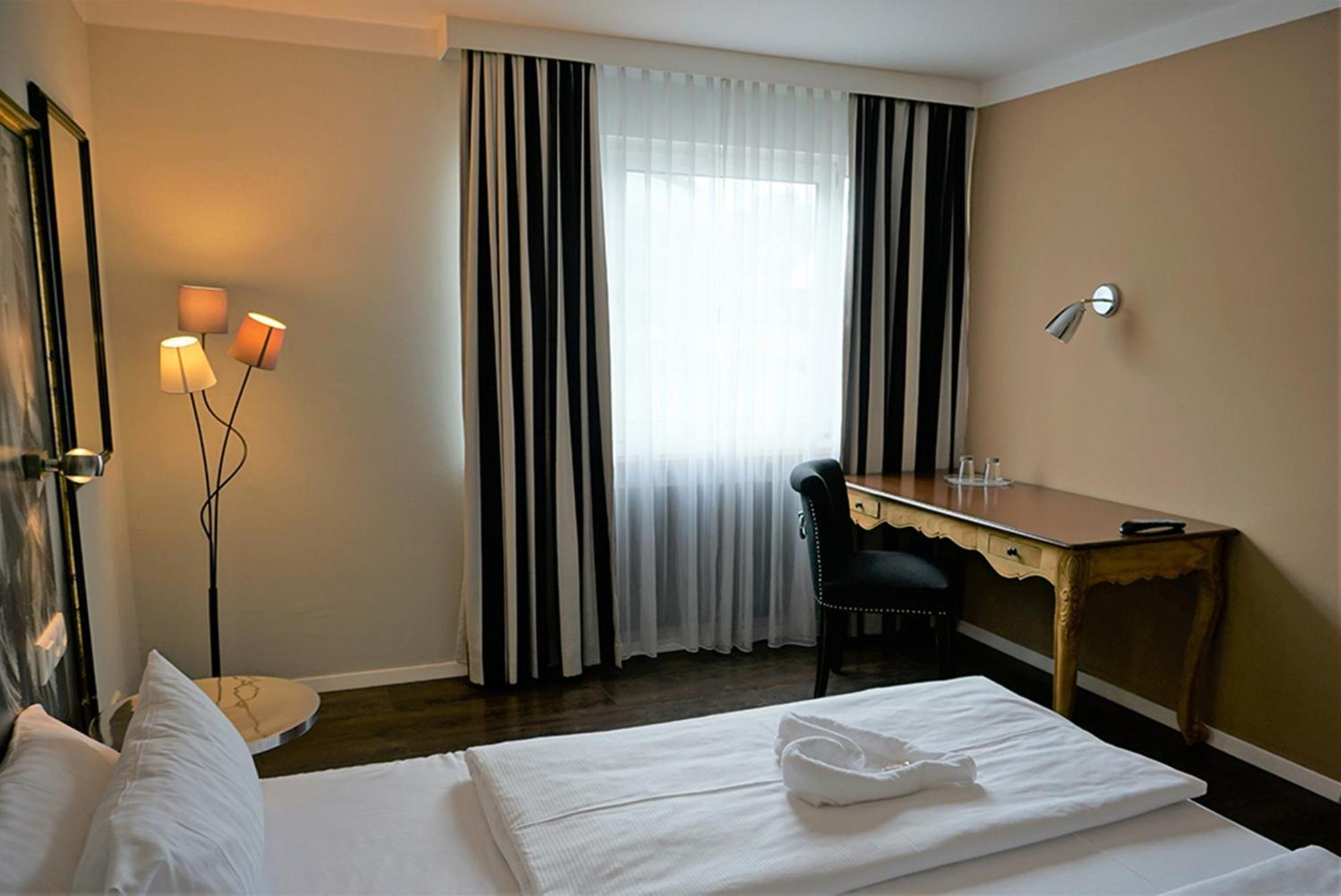 Hotel Calmo Wien Ngoại thất bức ảnh
